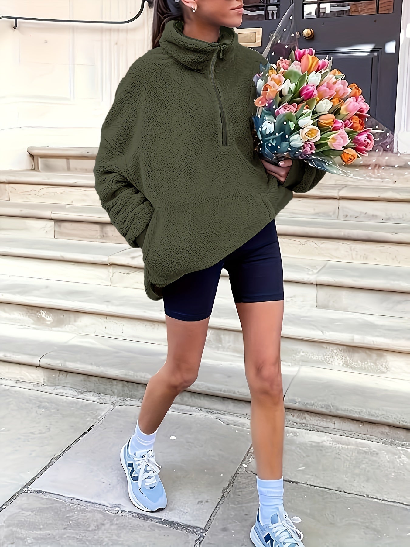 Luxe dames trui van schapenwol in moderne stijl | Middelzware stretch en opstaande kraag | Ideaal voor de herfst en winter afbeelding 11