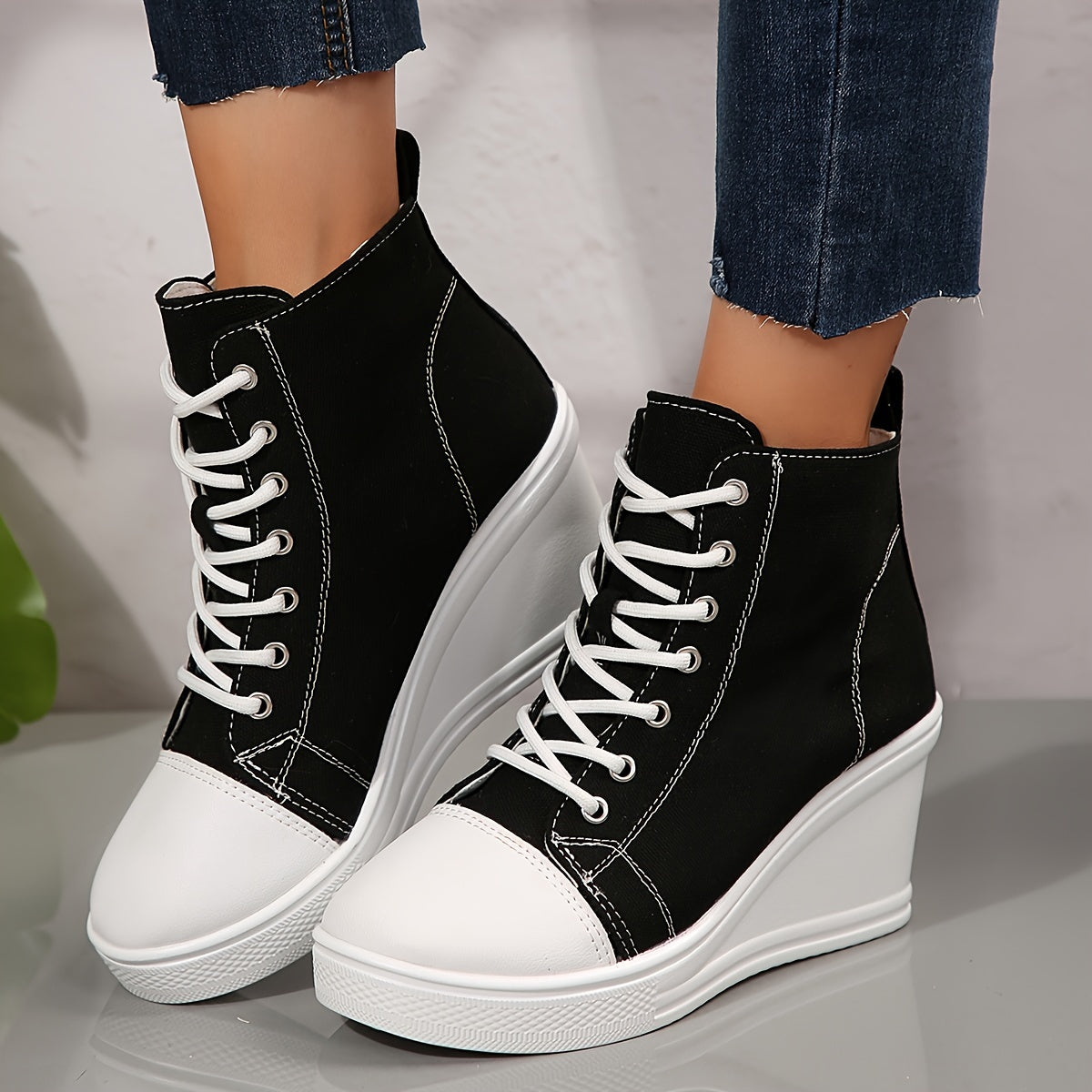 Stijlvolle dames enkellaarzen met wedge hak: de perfecte mix van comfort en fashion afbeelding 11