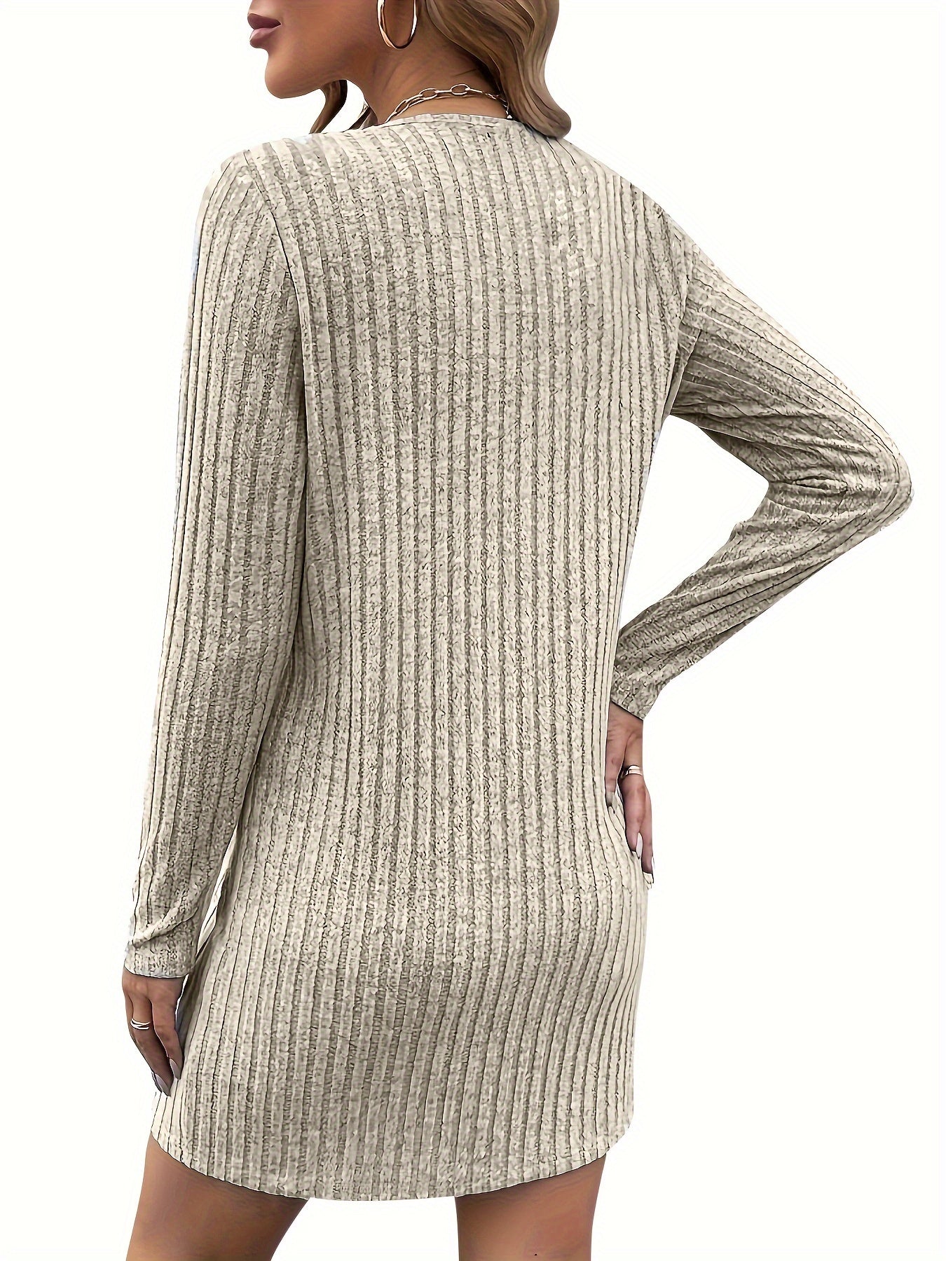 Stijlvolle breiwerk jurk met V-hals - perfect voor herfst en winter! afbeelding 5