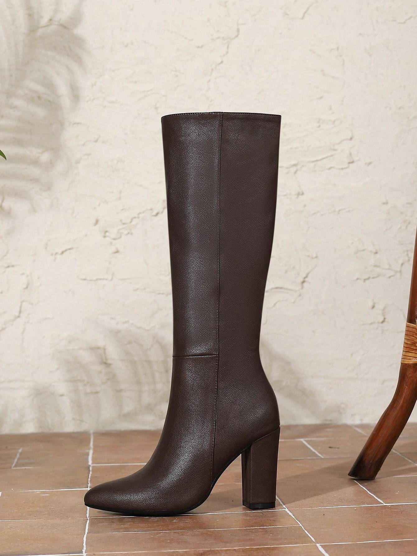 Overknee laarzen met dikke hak en zijrits