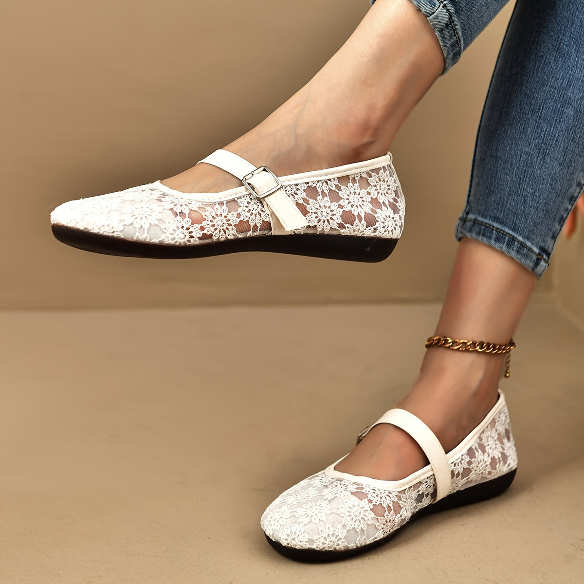 Vintage balletschoentjes: stijlvol en tijdloos - Ontdek de perfecte mix van comfort en elegantie! afbeelding 2