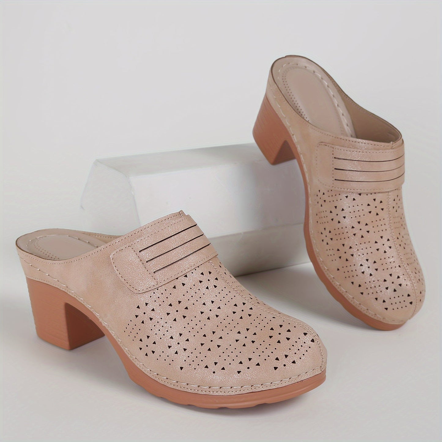 Stijlvolle dames sandalen met dikke hak: geniet van comfort en uitstraling afbeelding 10