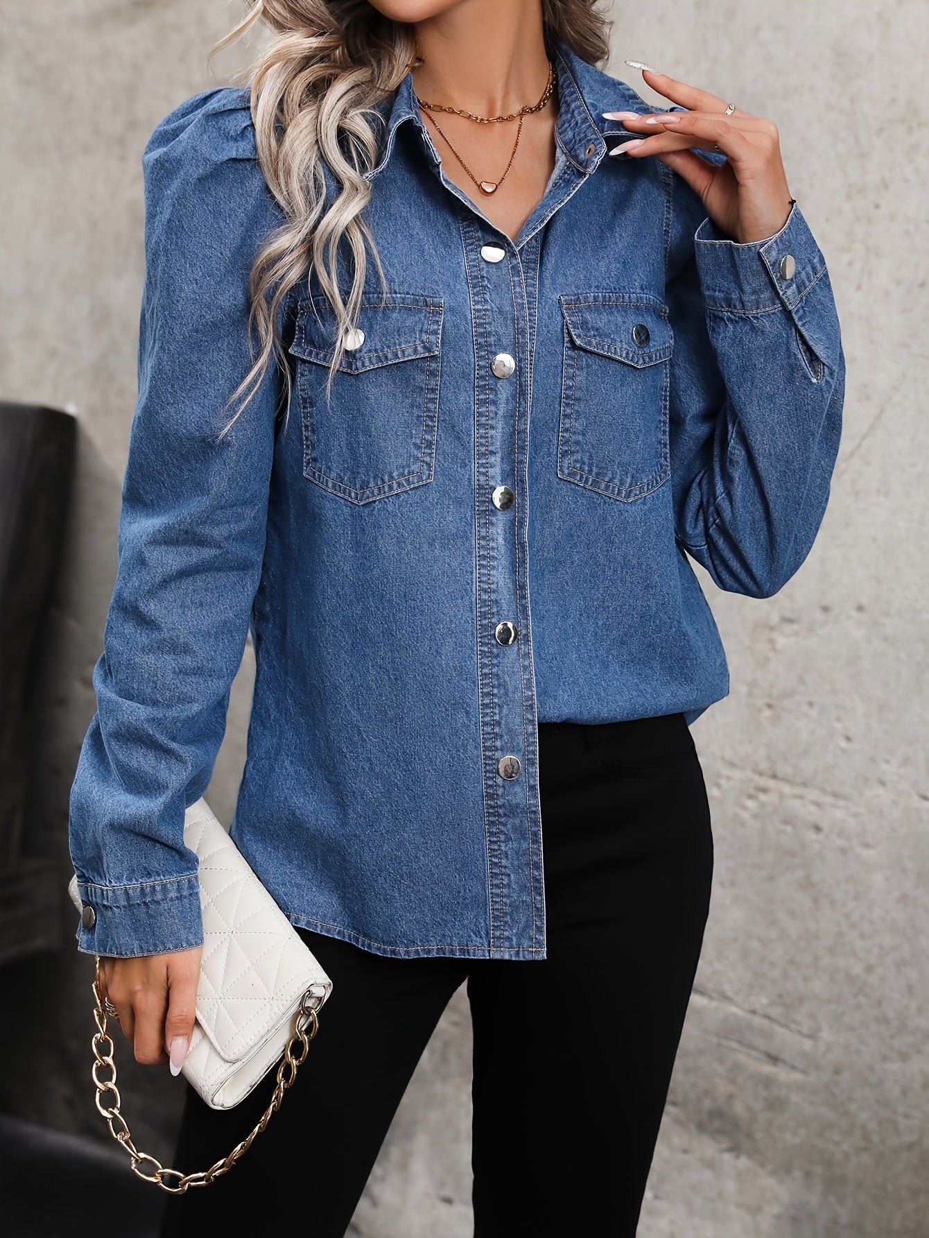 Stoer en stijlvol: Denim jack met klepzakken voor dames - Perfect voor de lente en herfst afbeelding 4