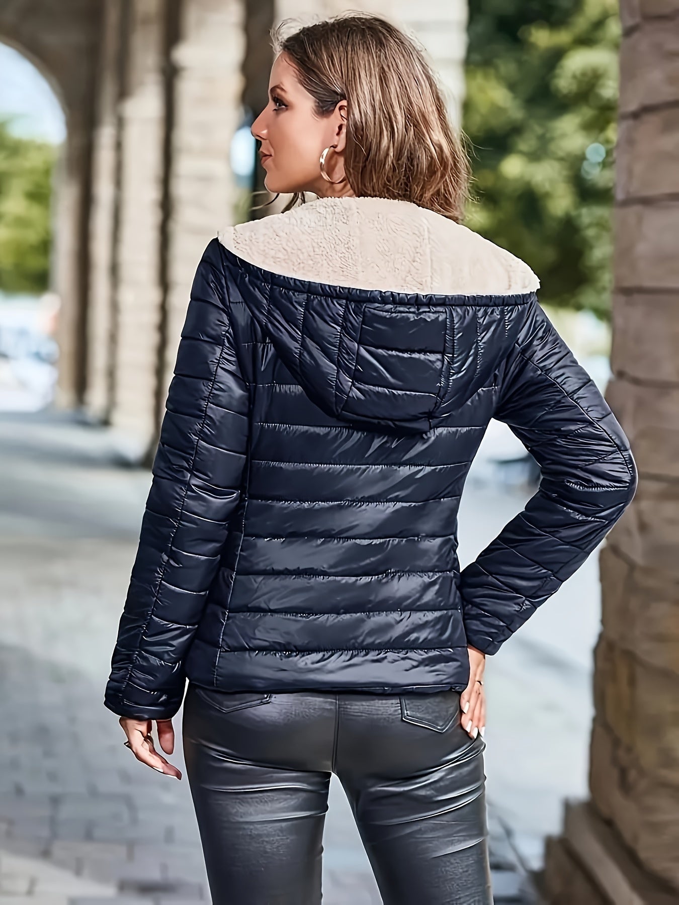 Gewatteerde Winterjas met Capuchon voor Dames: Stijlvol en Warm - Koop Nu! afbeelding 3