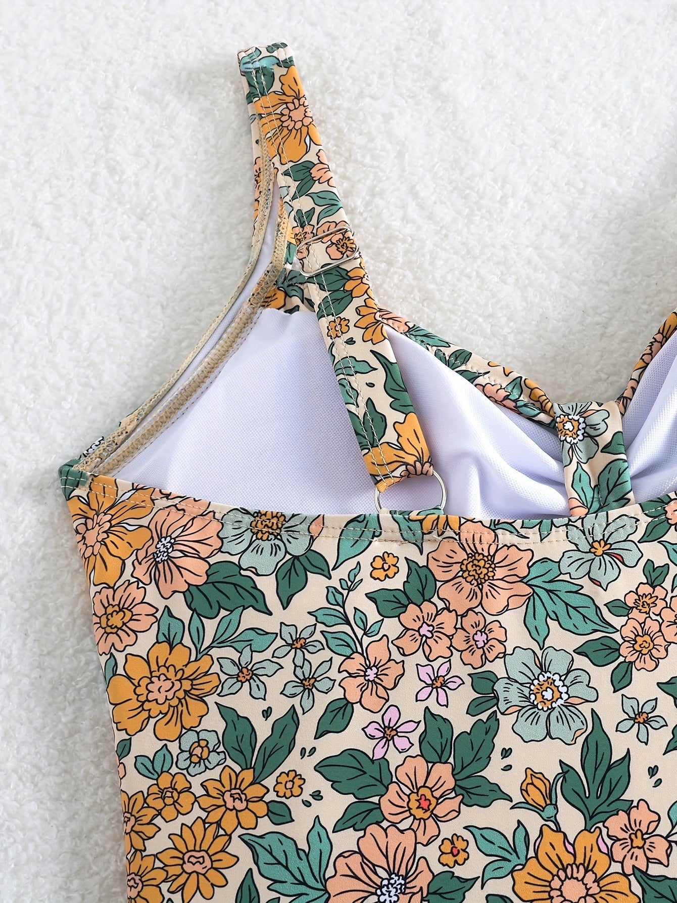 "V-hals badpak met bloemenprint - Natuurlijke elegantie voor de zomer" afbeelding 8