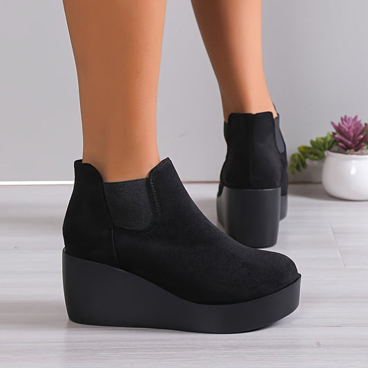 Stijlvolle en comfortabele chelsea-laarzen met sleehak voor de modebewuste vrouw afbeelding 1