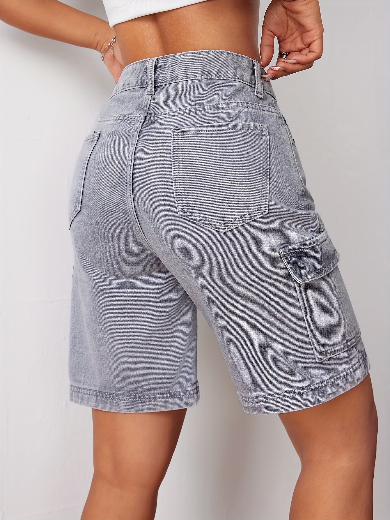 Trendy grijze denim cargoshort met hoge taille - Perfect voor de zomer! afbeelding 2