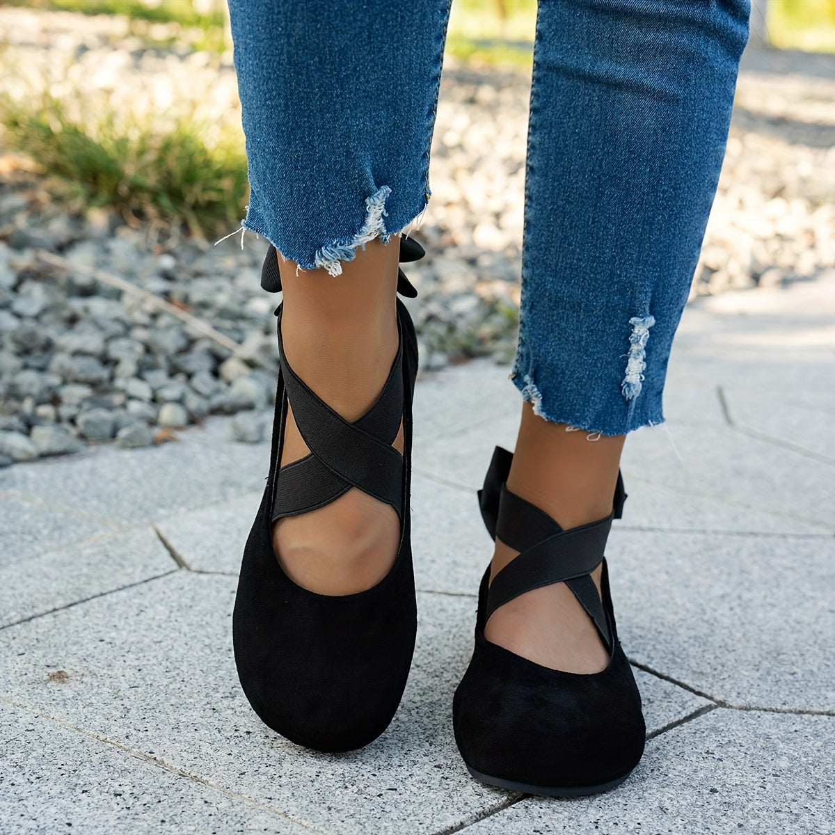 Chique zwarte fluwelen balletflats voor de herfst | Stijlvol en comfortabel afbeelding 2