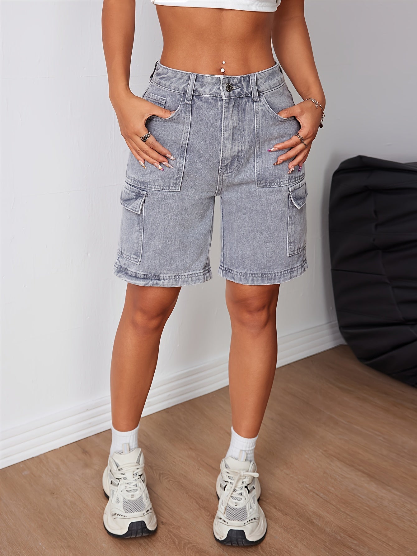 Trendy grijze denim cargoshort met hoge taille - Perfect voor de zomer! afbeelding 3