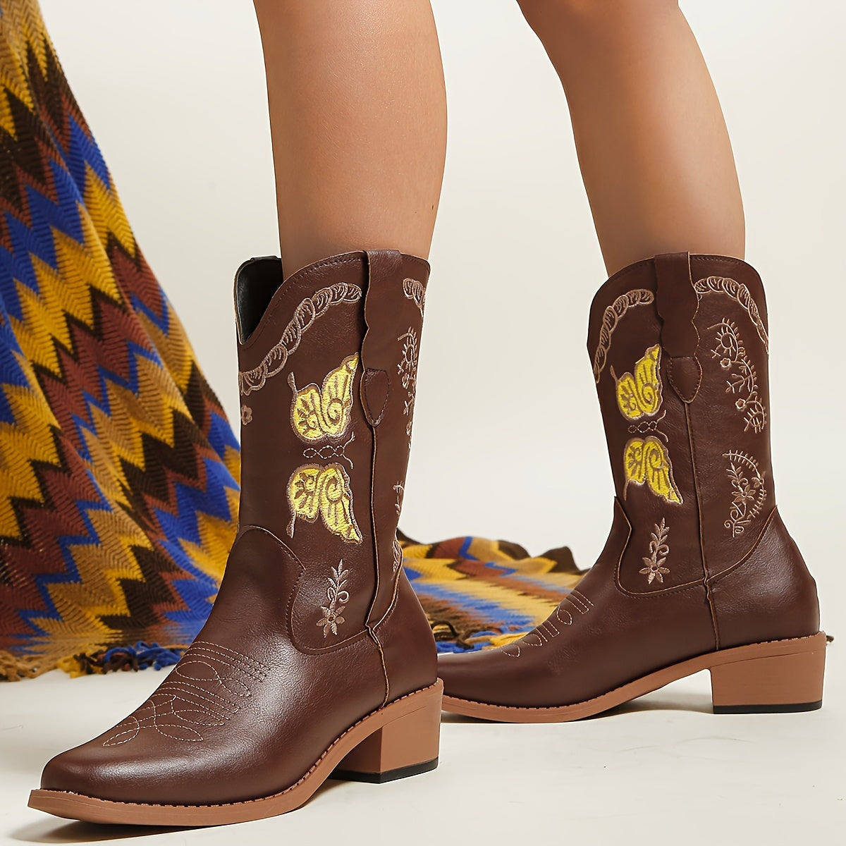 Opvallende cowboylaarzen dames | Speelse dierenprint & vlinderpatroon afbeelding 2