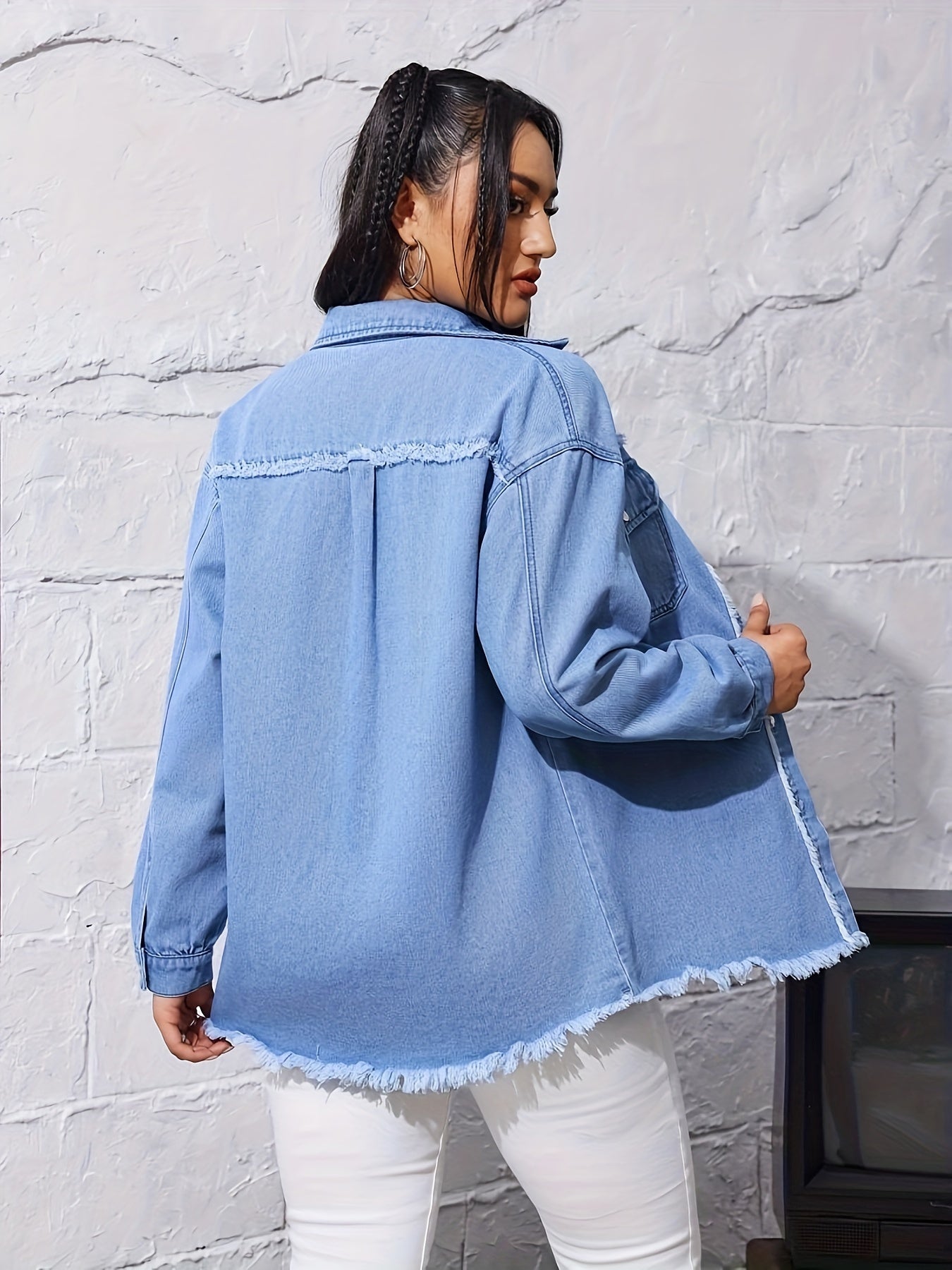 Ruwe blauwe denim jas | Tijdloze en comfortabele lente- en herfstmode afbeelding 3