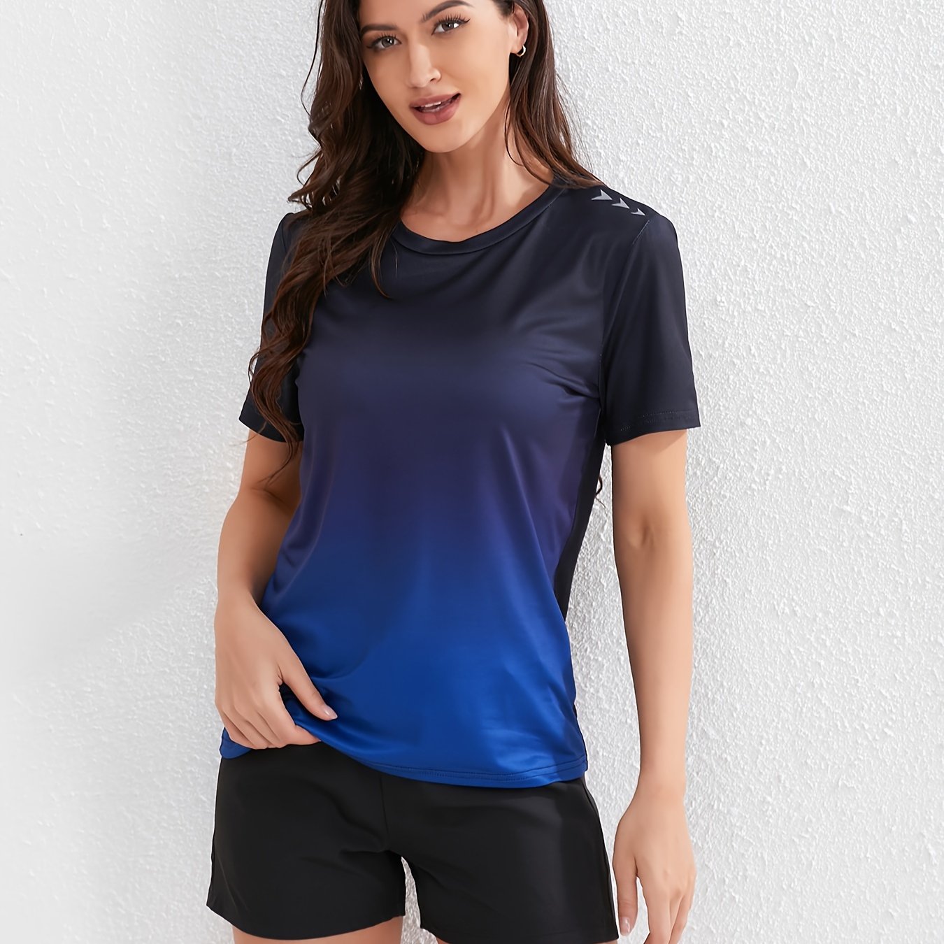 Modieuze en comfortabele ombre sport T-shirt voor dames | Hoog-elastische katoenmix | Geschikt voor elke sport | Ombre-print | All-seasons shirt afbeelding 13
