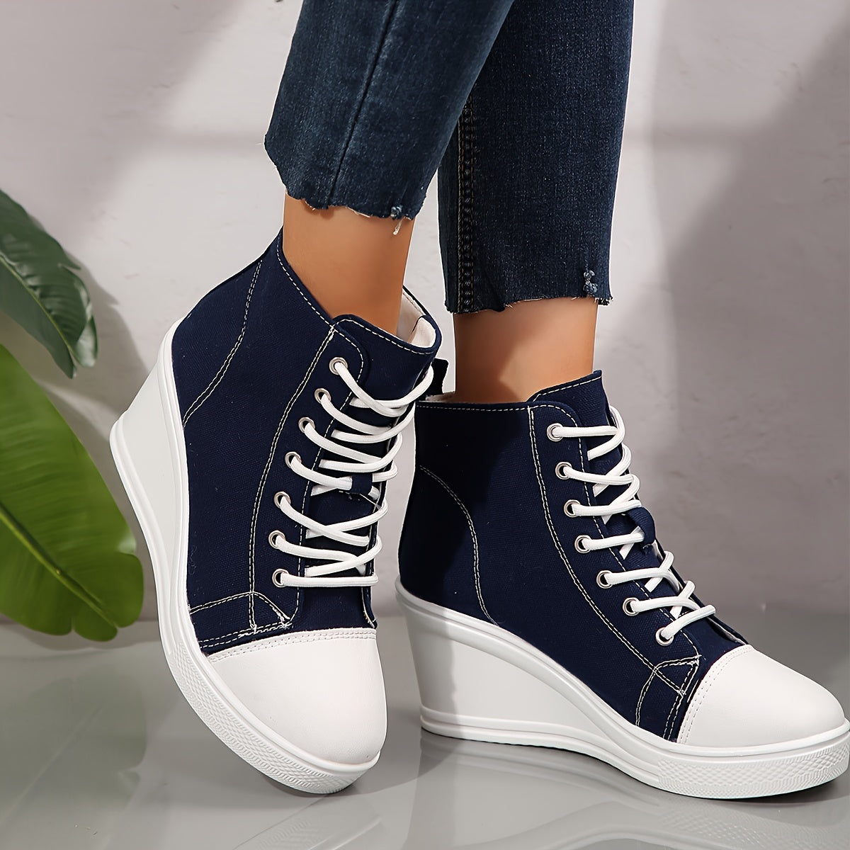 Stijlvolle dames enkellaarzen met wedge hak: de perfecte mix van comfort en fashion afbeelding 6