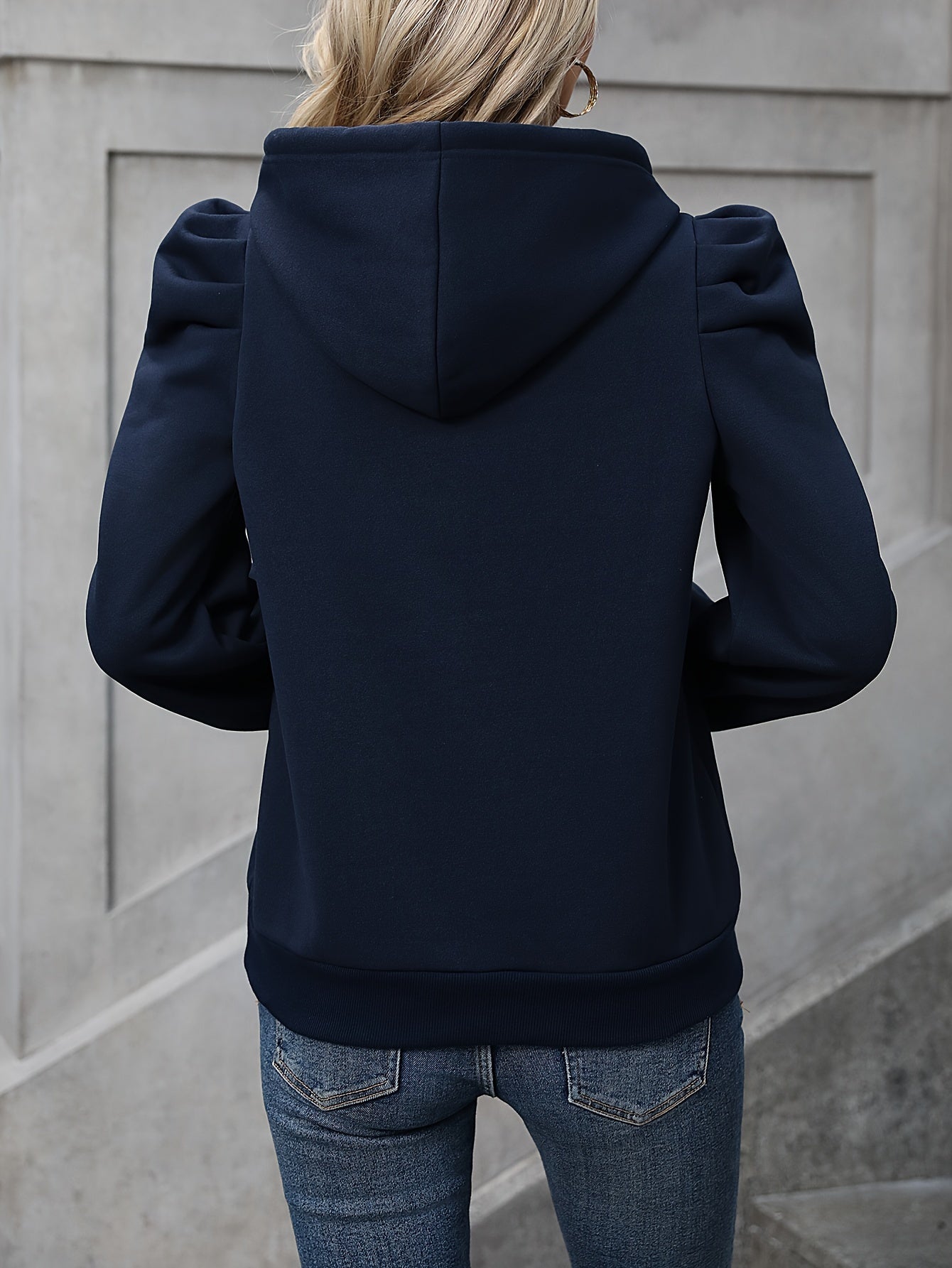Trendy hoodie met pofmouwen - Comfortabele en stijlvolle must-have! Ontdek de perfecte balans tussen chic en comfort met de nieuwe hoodie voor elk seizoen. π afbeelding 3