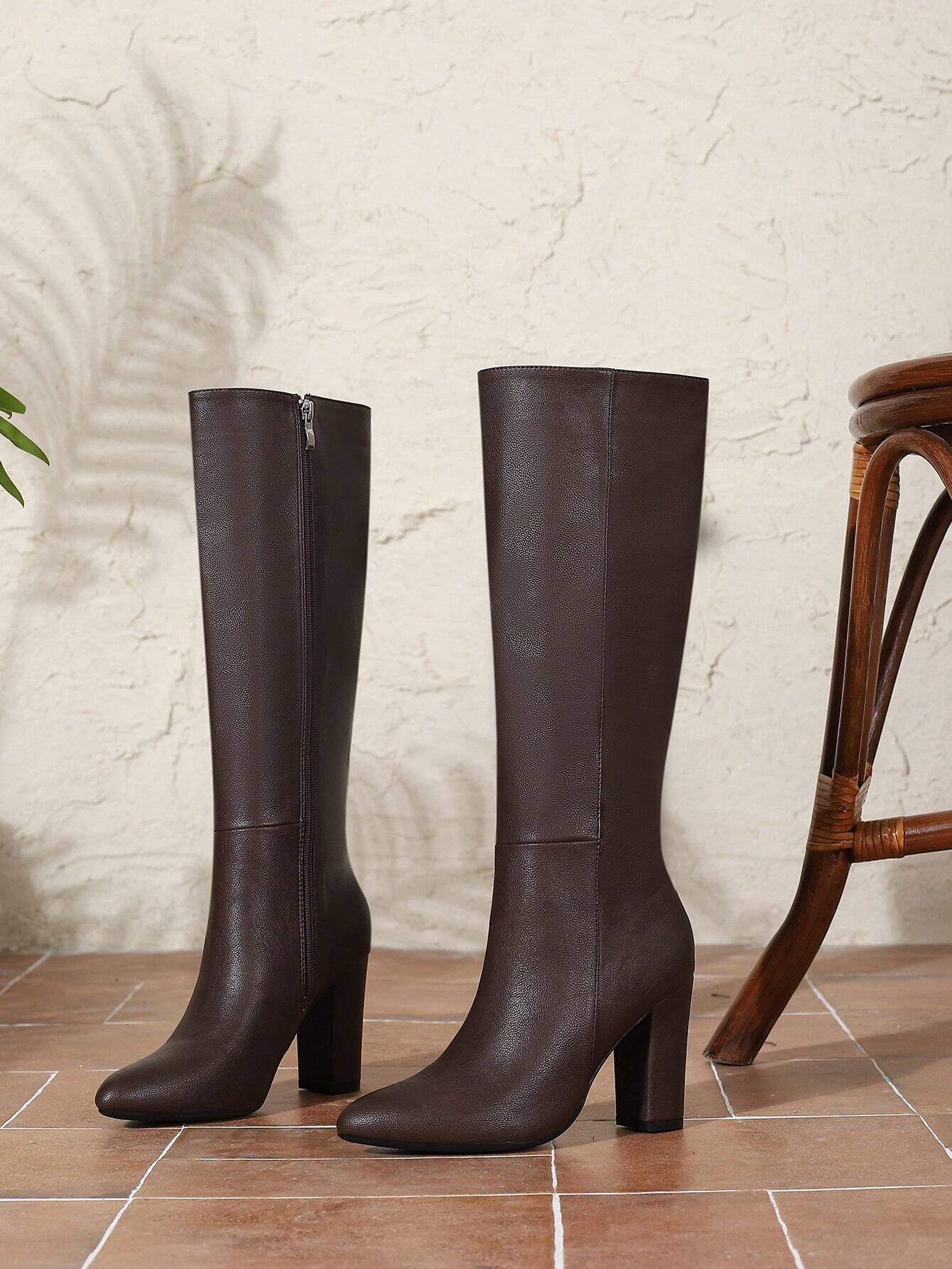 Overknee laarzen met dikke hak en zijrits