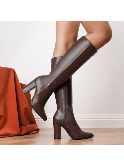 Overknee laarzen met dikke hak en zijrits