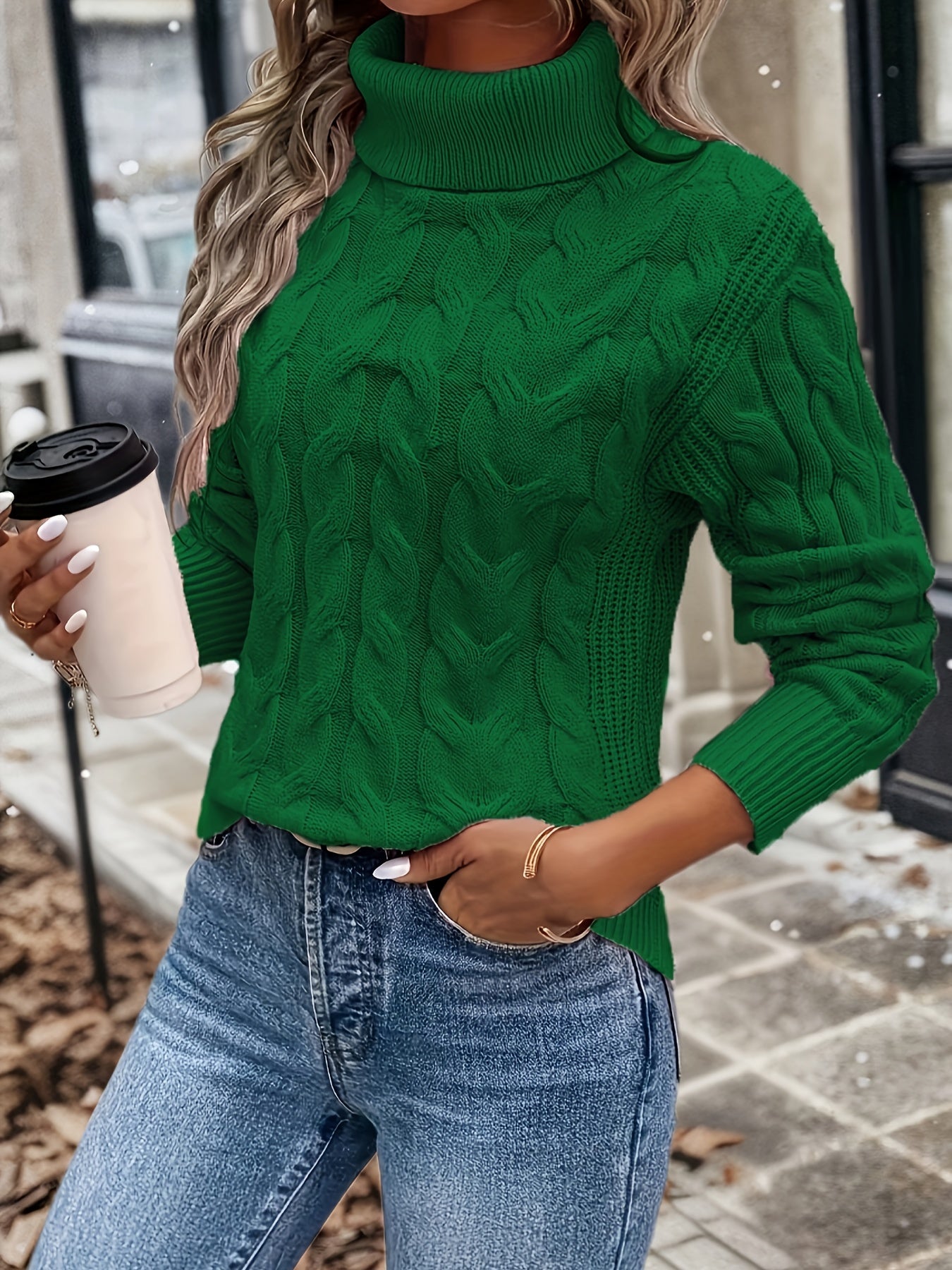 Stijlvolle kabelgebreide coltrui van katoenmix | Shop nu voor herfst en winter afbeelding 4