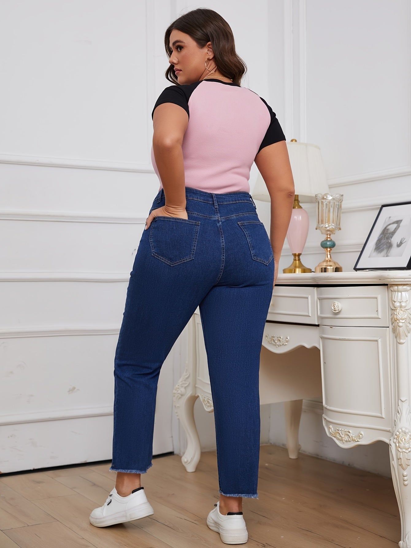 Stijlvolle en comfortabele grote maten spijkerbroek van premium katoenmix met stretch! Shop nu. afbeelding 1