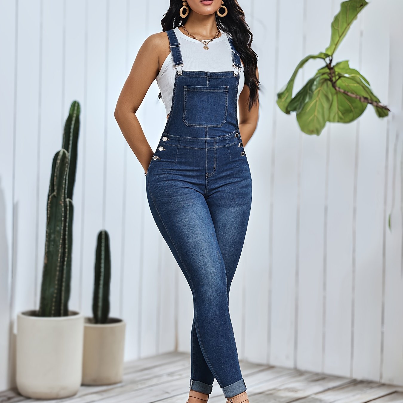Moderne en comfortabele skinny fit overall voor dames | Mid-blauw gewassen denim met stretch | Geschikt voor alle seizoenen afbeelding 11