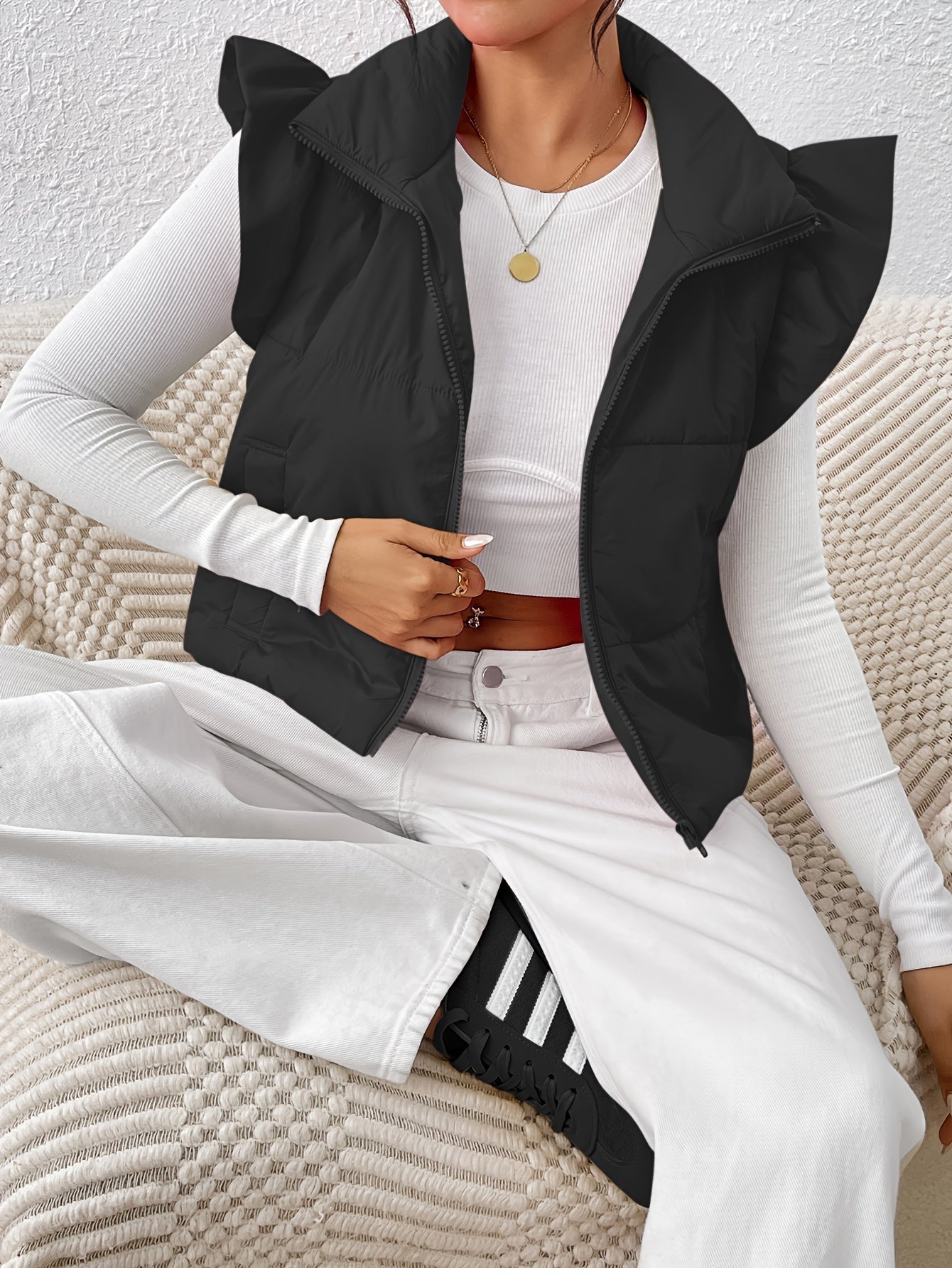 Stijlvol gewatteerd vest met ruches mouwen | Comfortabele en warme herfst- en wintermode | Hoogwaardig en tijdloos design in katoenmix afbeelding 3
