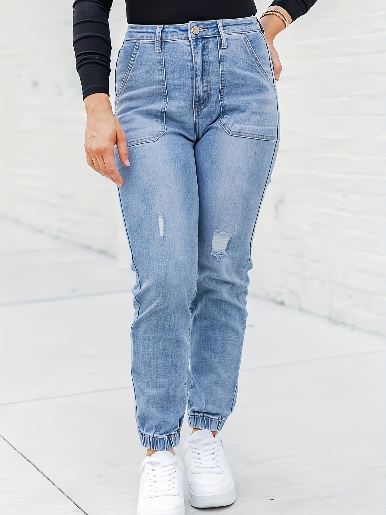 Casual Damesjeans in Gewassen Blauw met Grote Zakken | Comfortabele Regular Fit | Trendy en Duurzaam | Voor de Moderne Vrouw afbeelding 2