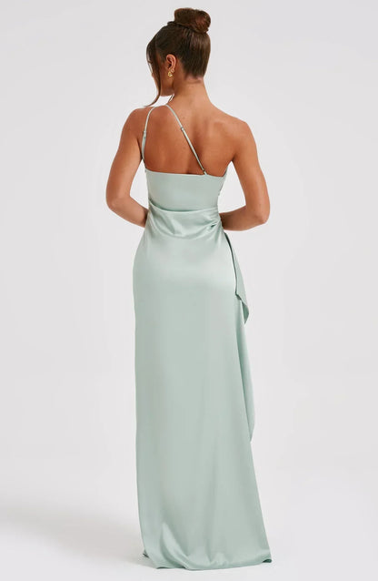 Schitterende Luxe Satijnen One-Shoulder Splitjurk