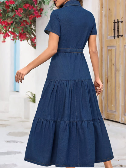 Moderne gewassen blauwe midi denim jurk | Lente- en zomerfavoriet afbeelding 3