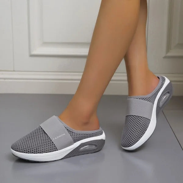 Sophie | Comfortabele ademende zwarte pantoffels